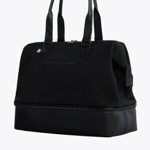 Beis The Weekender in Black